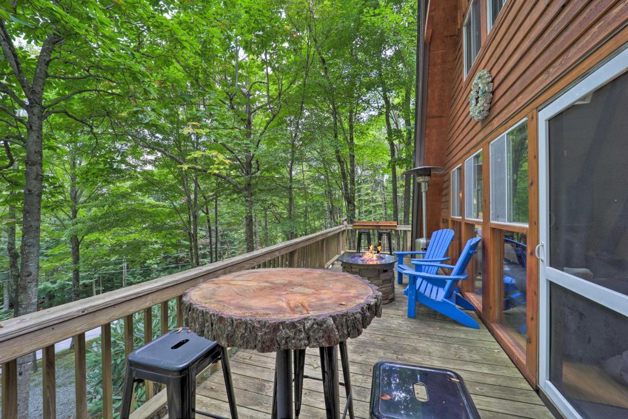 A-Frame Cabin With Hot Tub 1 Mi To Beech Mountain! Exterior photo
