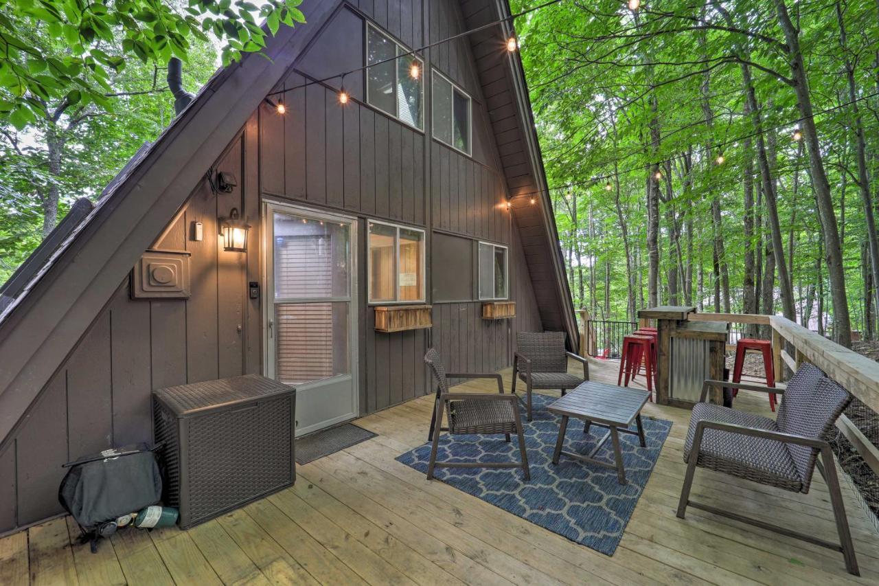 A-Frame Cabin With Hot Tub 1 Mi To Beech Mountain! Exterior photo