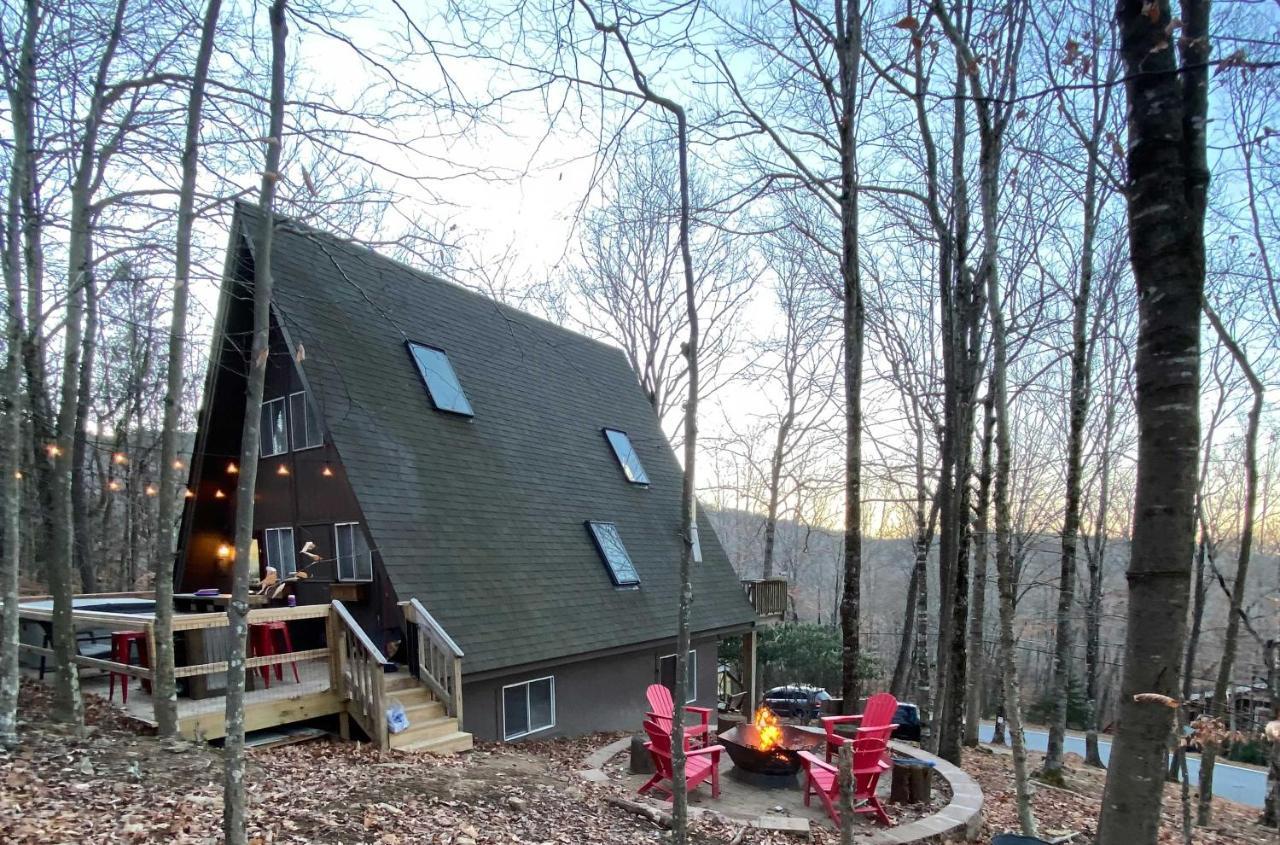 A-Frame Cabin With Hot Tub 1 Mi To Beech Mountain! Exterior photo
