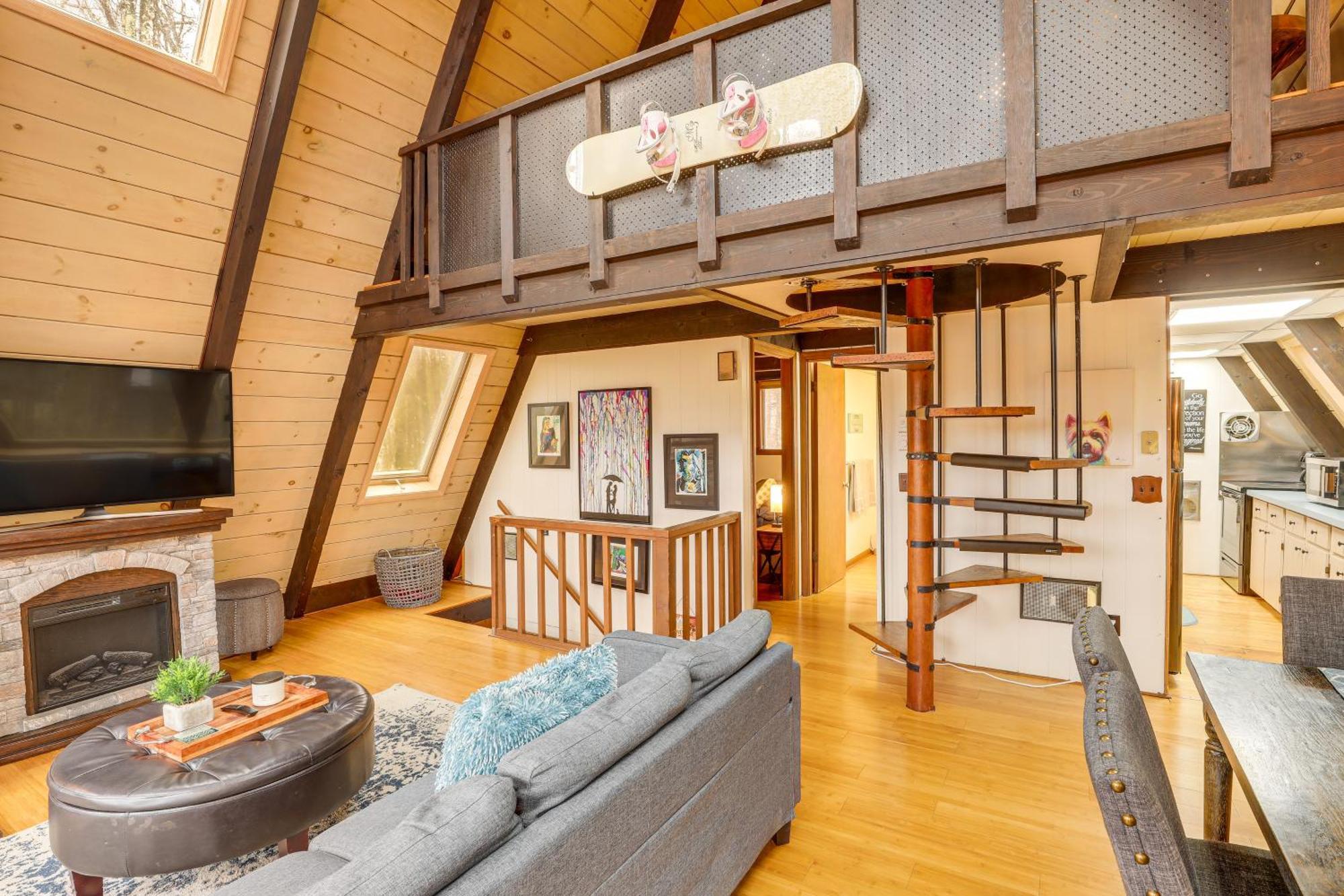 A-Frame Cabin With Hot Tub 1 Mi To Beech Mountain! Exterior photo